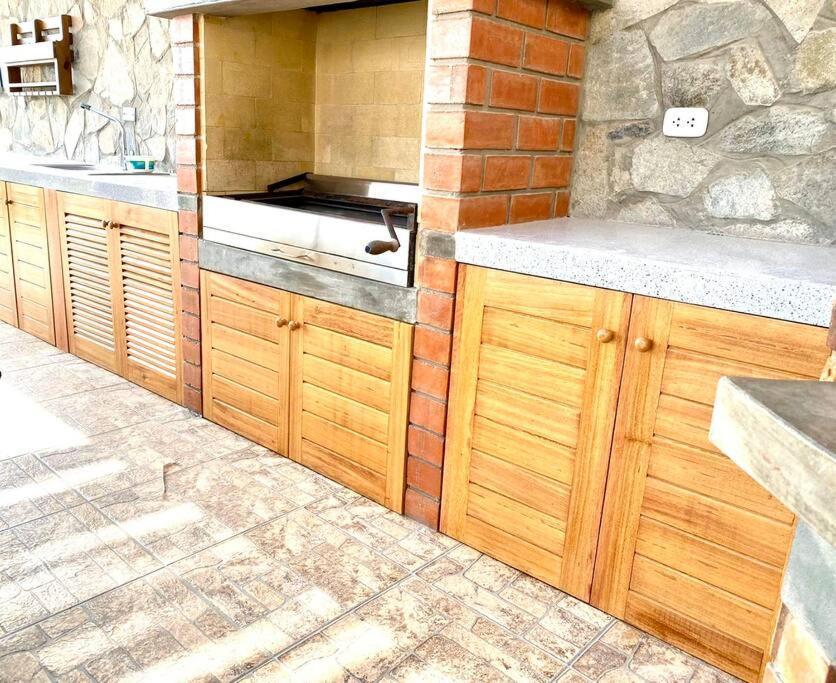 Mauri Capacidad 23 Personas A 12 Minutos Del Ovalo De Hébergement de vacances